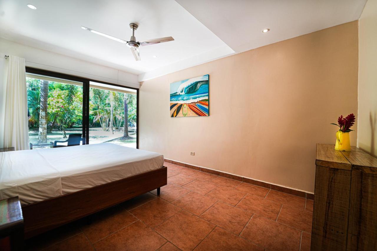 Sol Y Sombra Bed & Breakfast โบกัสทาวน์ ภายนอก รูปภาพ